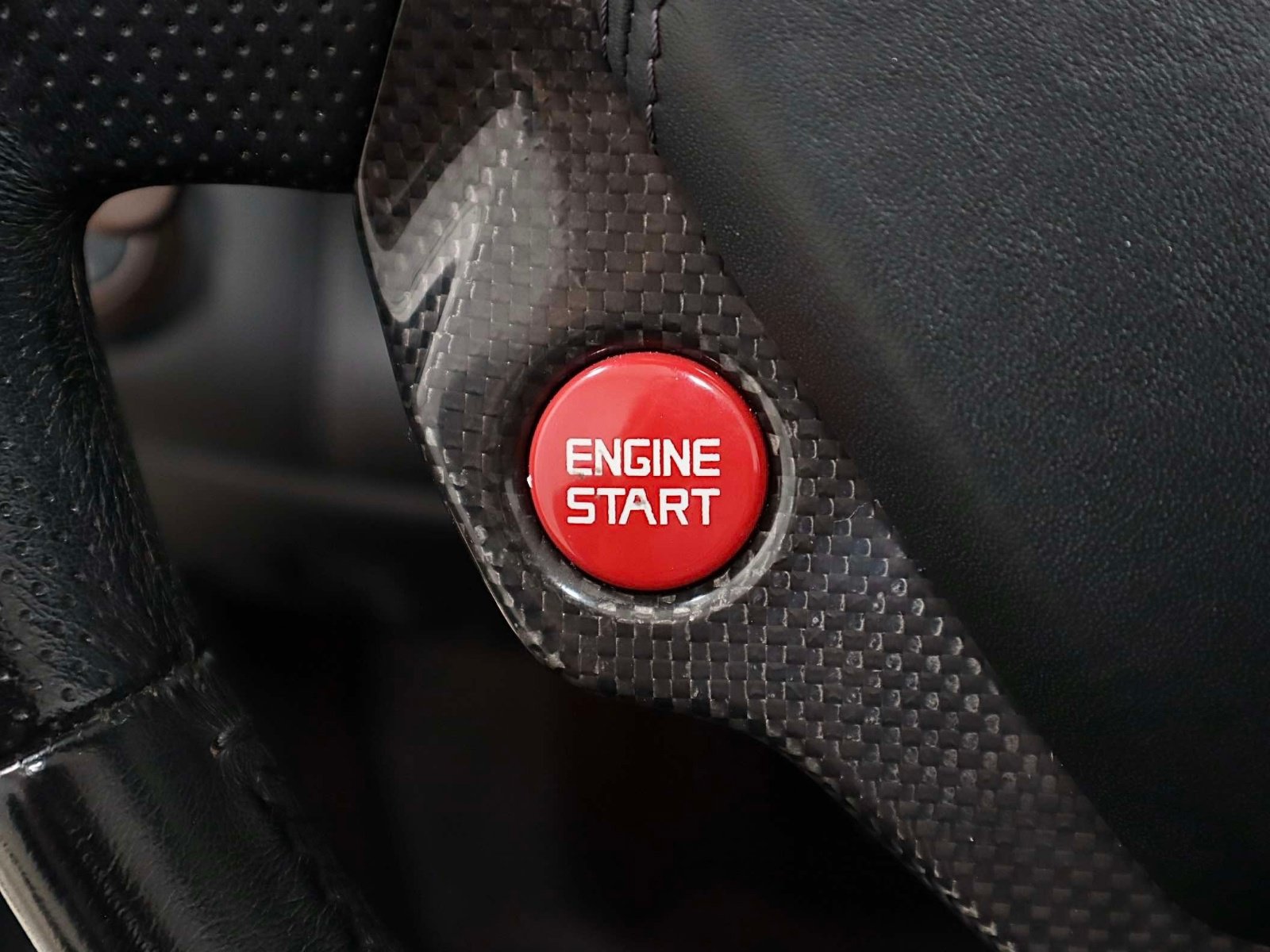 Used 2011 Ferrari California RWD image 27
