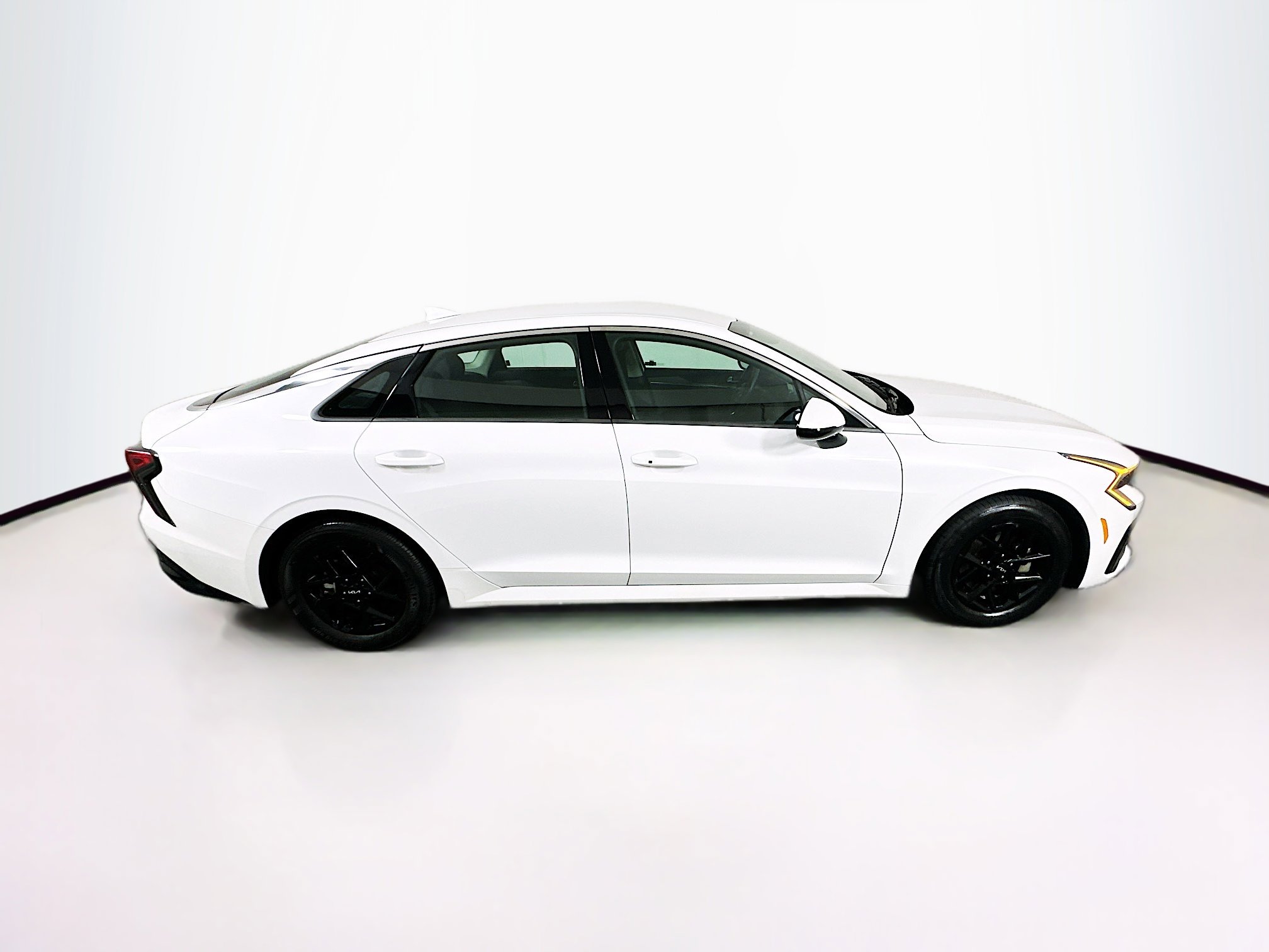 Used 2025 Kia K5 LXS image 10