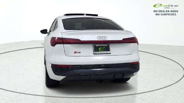 Used 2024 Audi Q8 e-tron Premium Plus w/ Premium Plus Package AWD/4WD image 7