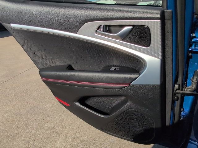 Used 2023 Genesis G70 2.0T w/ Sport Prestige Package image 9