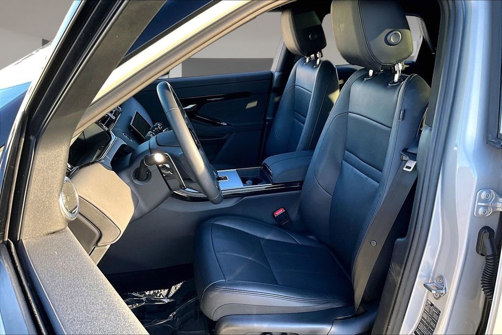 Certified 2025 Land Rover Range Rover Evoque S AWD/4WD image 19