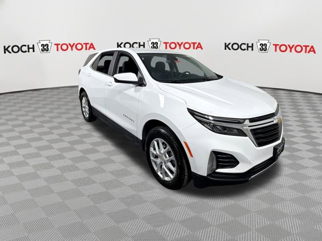 Used 2023 Chevrolet Equinox LT image 2