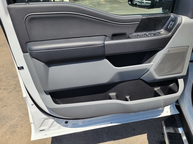 New 2026 Ford F250 XLT w/ XLT Premium Package AWD/4WD image 8
