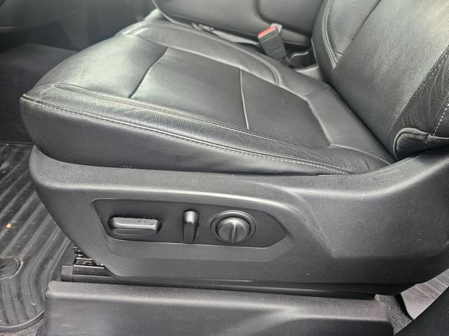 Used 2019 Chevrolet Silverado 1500 LTZ w/ Z71 Off-Road Package AWD/4WD image 20