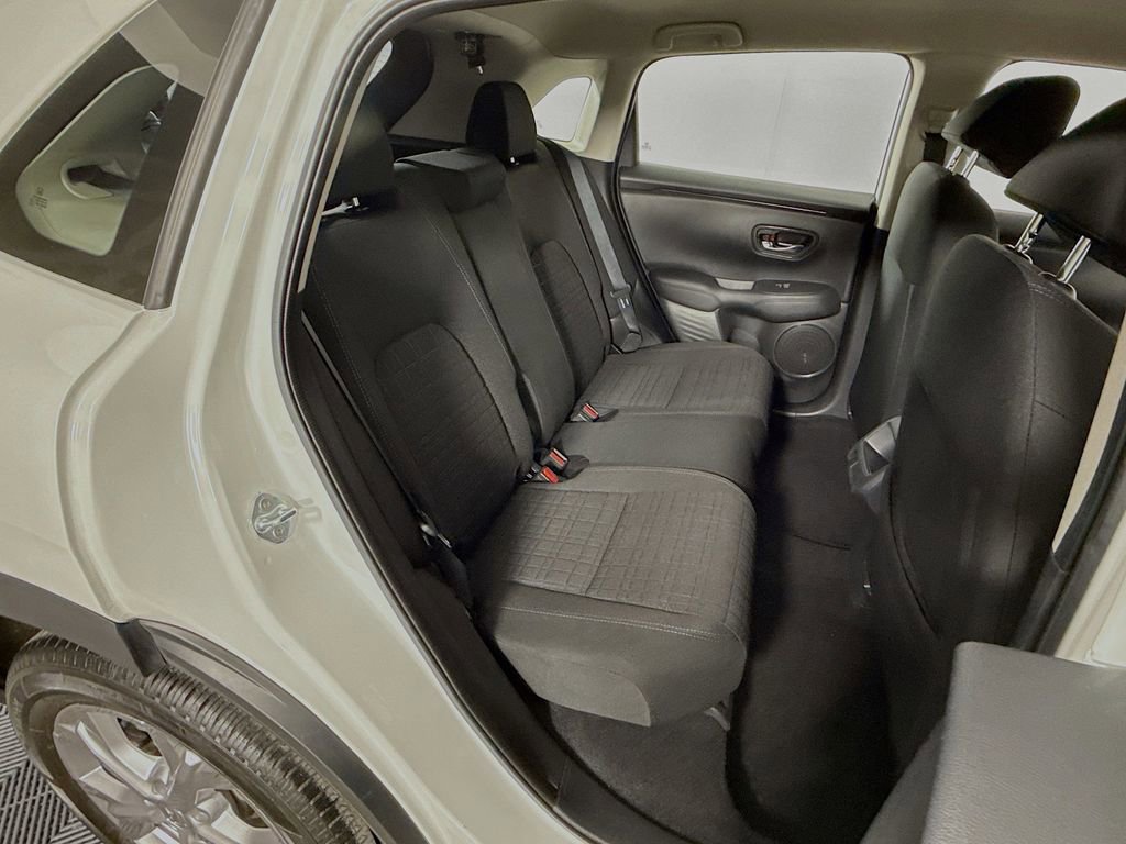 Certified 2023 Honda HR-V LX image 9