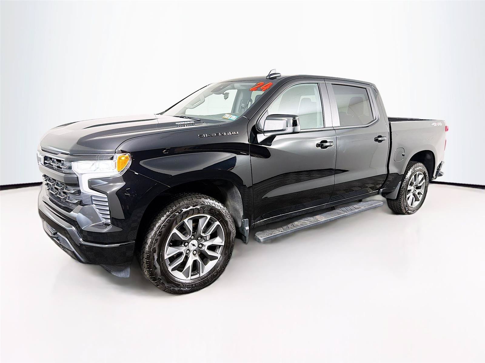 Used 2024 Chevrolet Silverado 1500 RST w/ Protection Package AWD/4WD image 7
