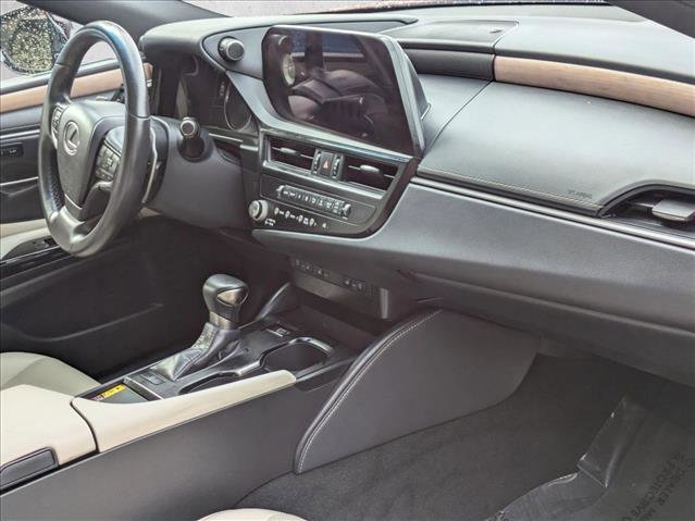 Certified 2025 Lexus ES 350 w/ Premium Package image 19