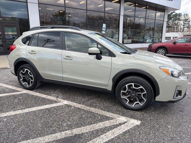 Used 2017 Subaru Crosstrek 2.0i Premium image 12