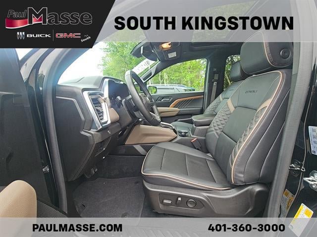 Used 2024 GMC Canyon Denali AWD/4WD image 13