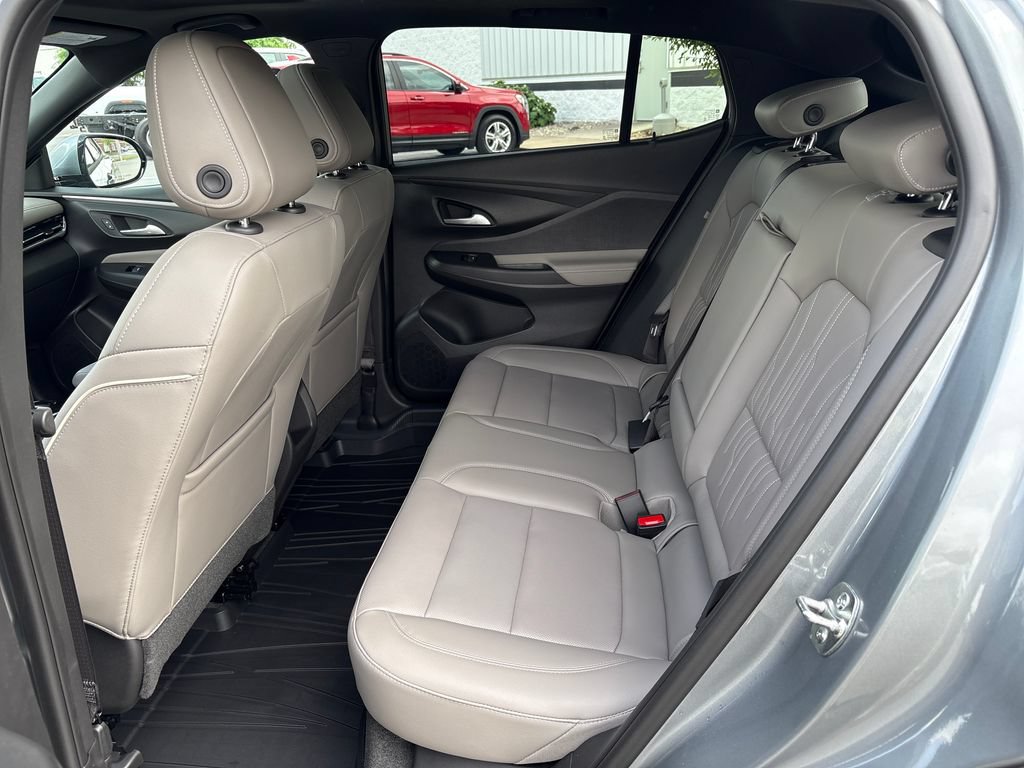 New 2026 Buick Envista Avenir FWD image 30