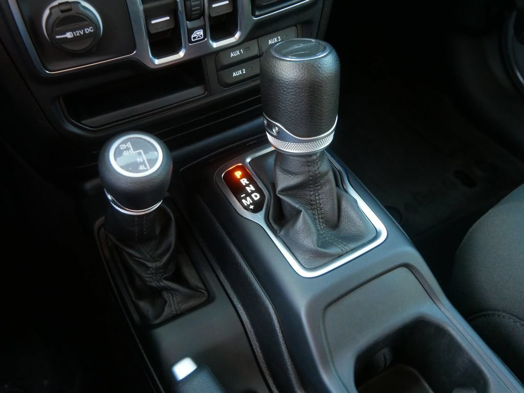 Used 2021 Jeep Gladiator Sport AWD/4WD image 25
