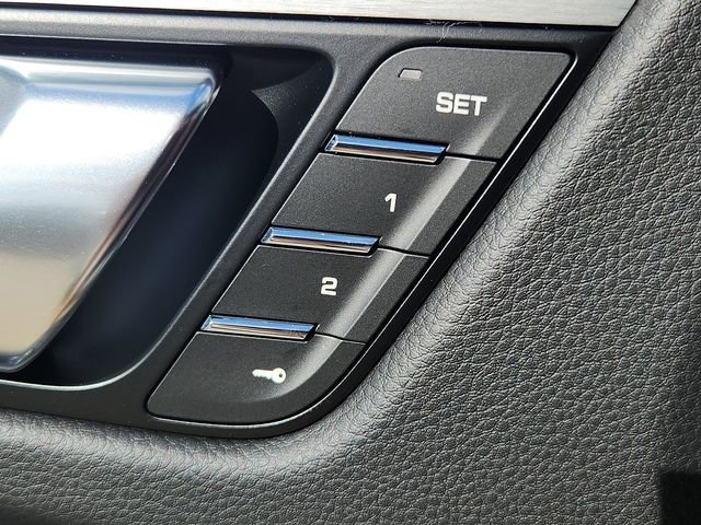 New 2026 Porsche Macan image 20