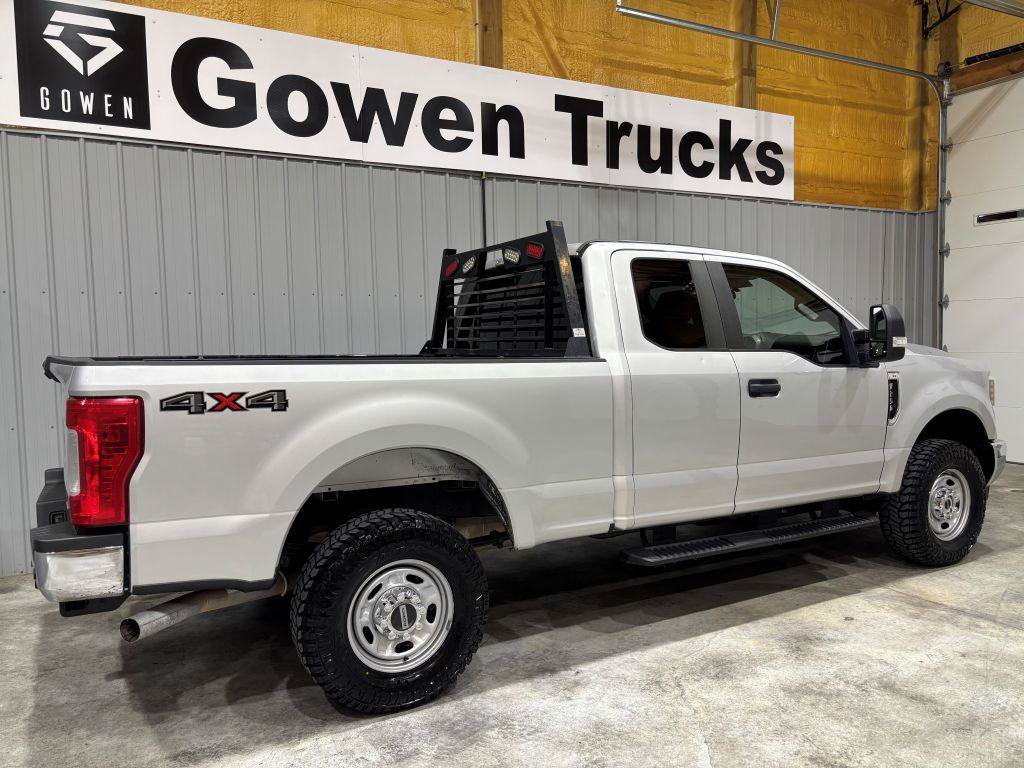 Used 2018 Ford F250 XL w/ Power Equipment Group AWD/4WD image 6