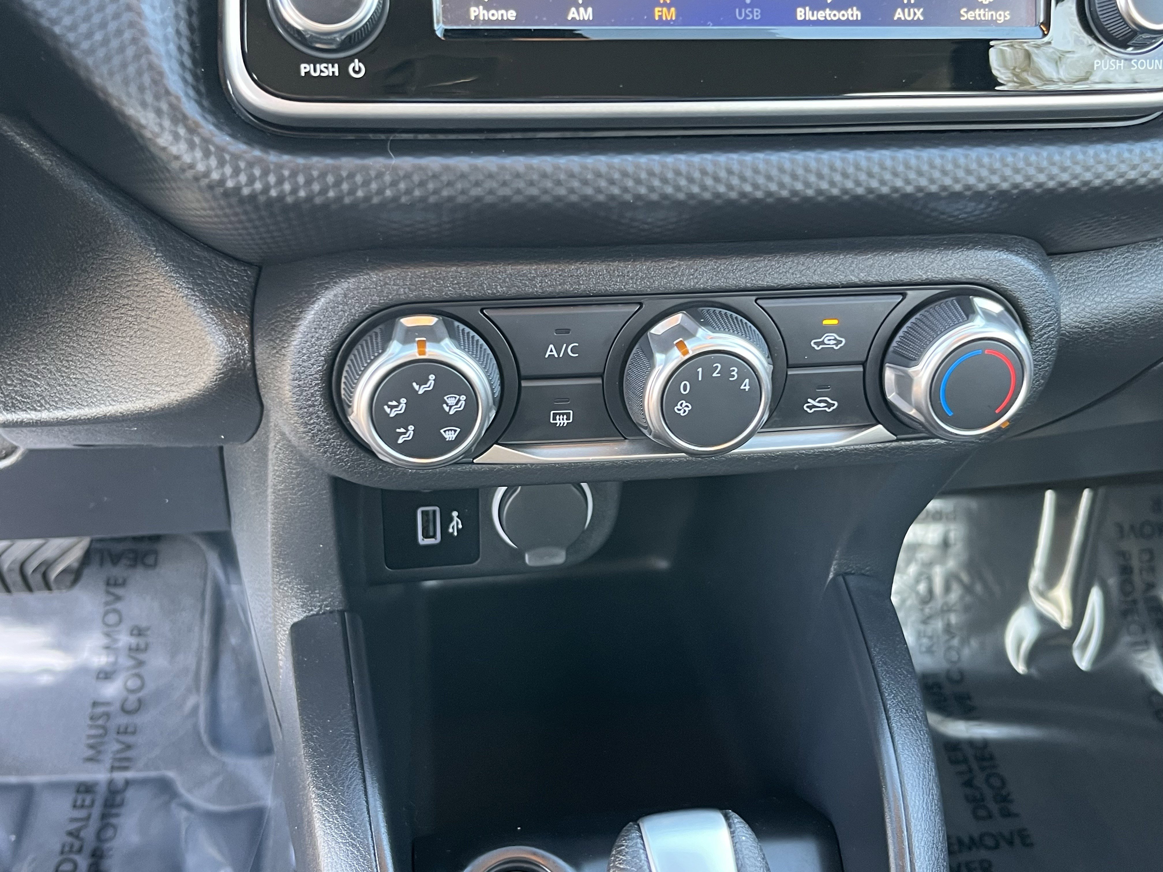 Used 2025 Nissan Kicks Play S image 20