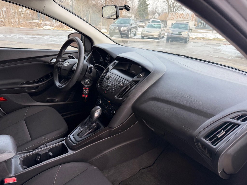 Used 2018 Ford Focus SE image 16