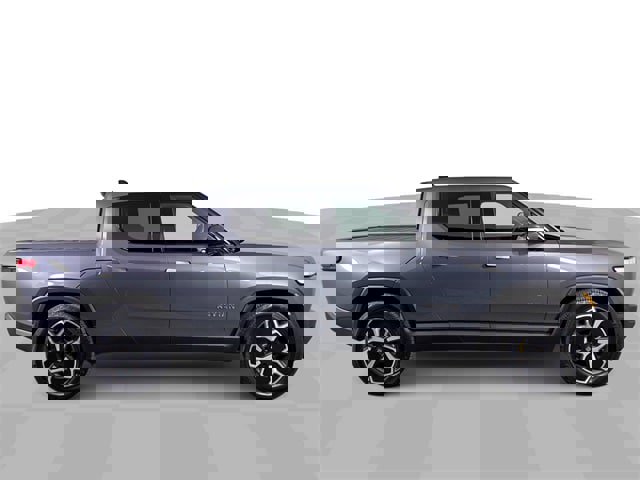 Used 2022 Rivian R1T Adventure image 9
