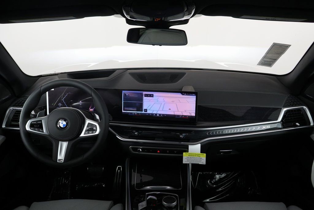 New 2026 BMW X5 xDrive40i w/ M Sport Package image 4