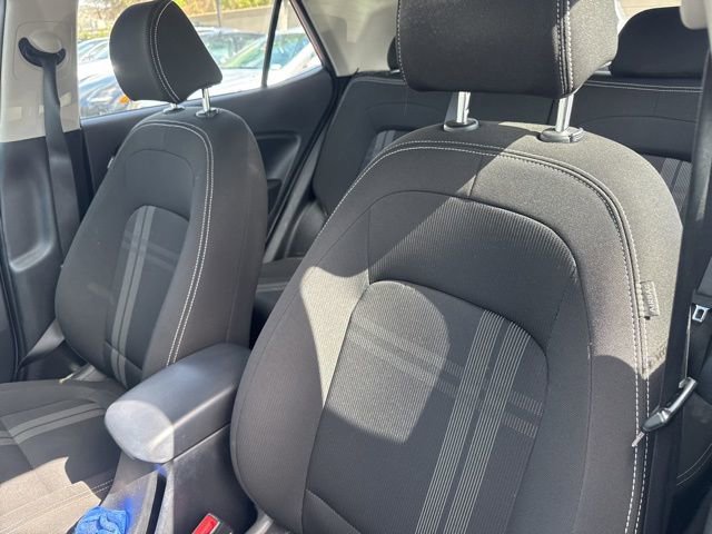 Certified 2021 Hyundai Venue SEL image 6