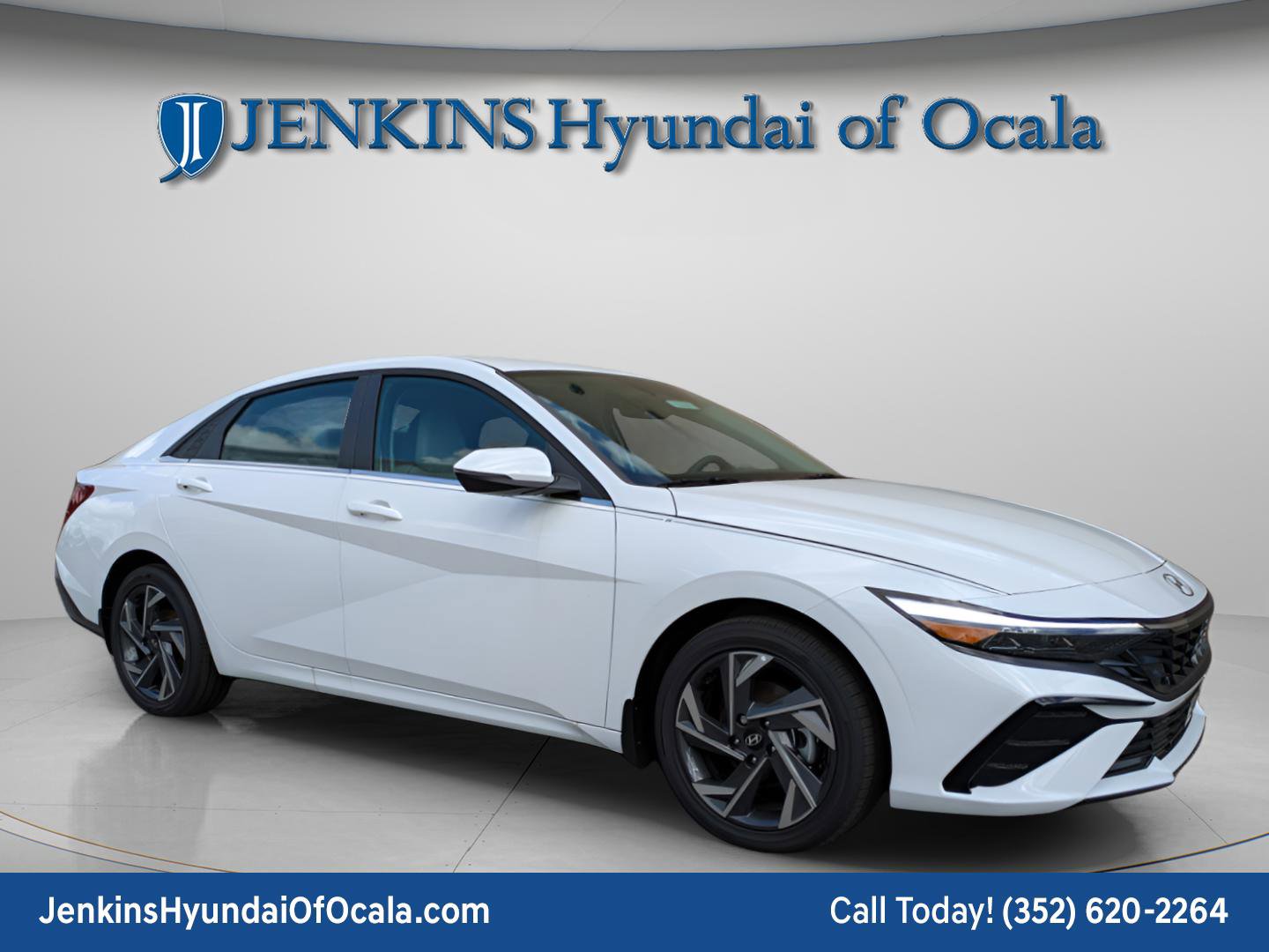Used 2025 Hyundai Elantra Limited image 1
