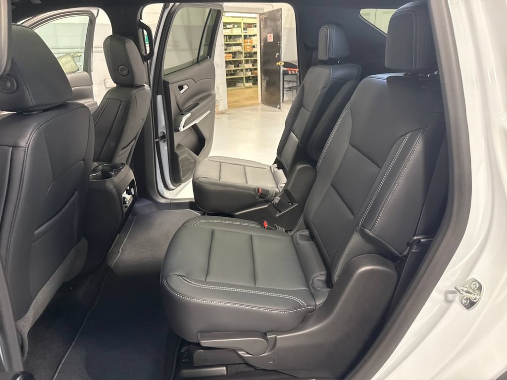 New 2027 Chevrolet Traverse LT w/ Sun and Wheel Package AWD/4WD image 39