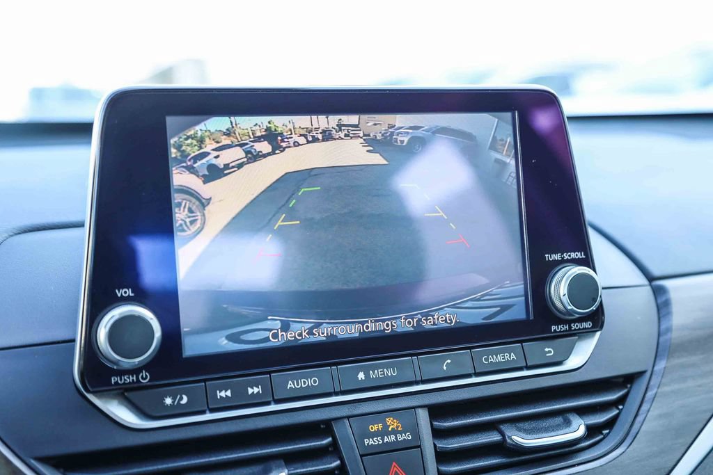 Used 2025 Nissan Altima 2.5 SV FWD image 23