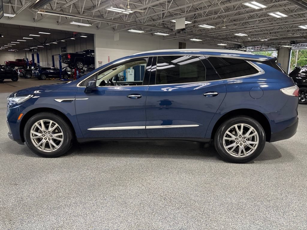 Used 2023 Buick Enclave Essence w/ Experience Buick Package AWD/4WD image 4
