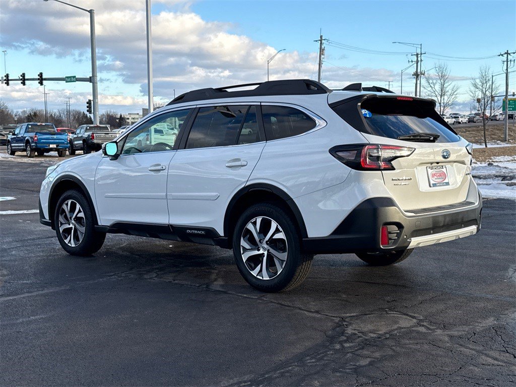 Used 2022 Subaru Outback Limited image 9