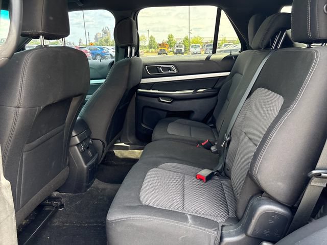 Used 2017 Ford Explorer XLT AWD/4WD image 11