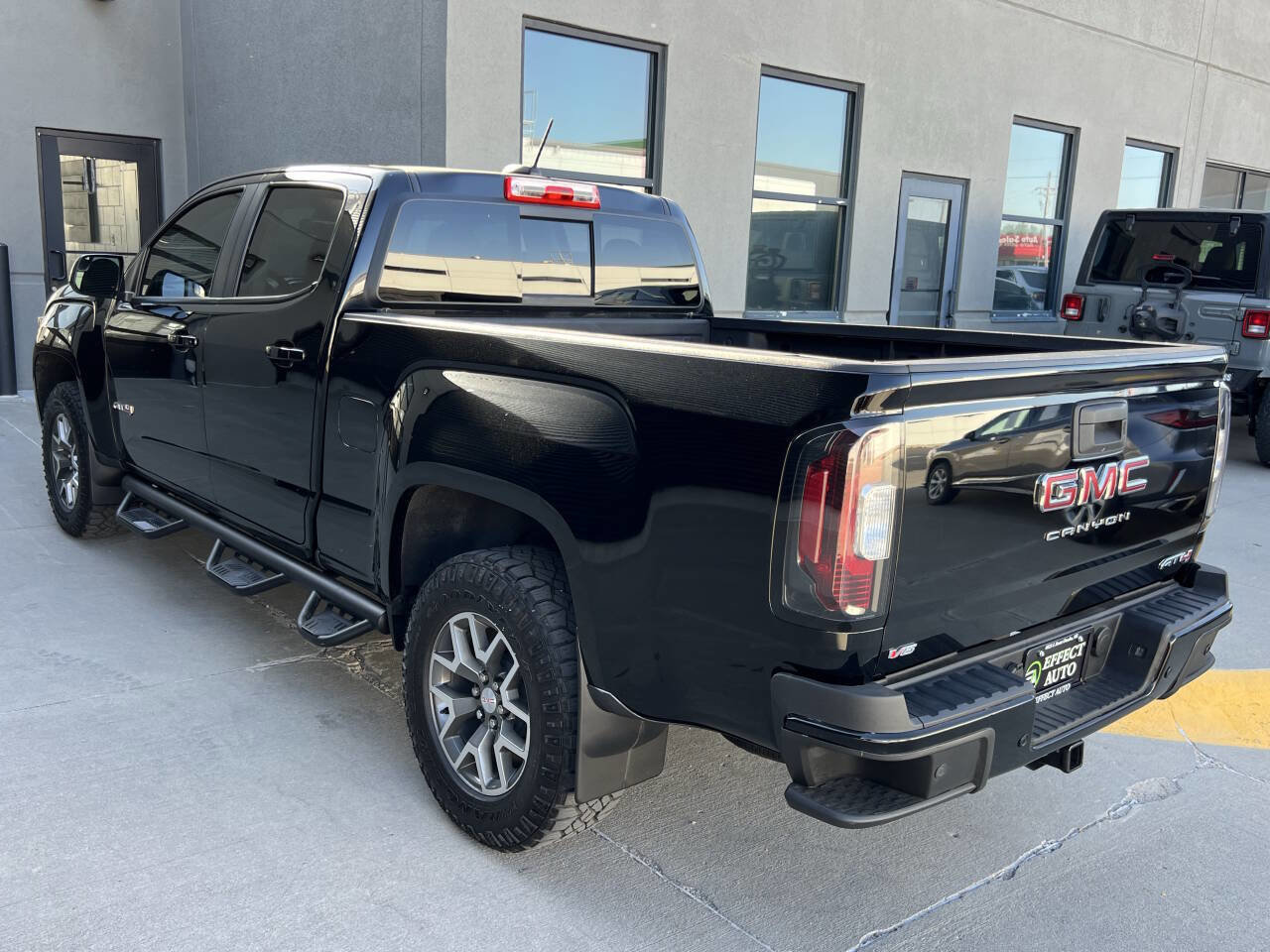 Used 2021 GMC Canyon AT4 w/ Driver Alert Package AWD/4WD image 8