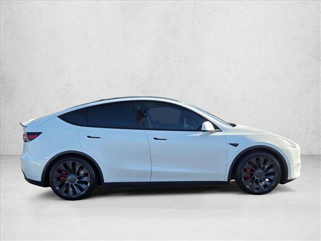 Used 2023 Tesla Model Y Performance image 4