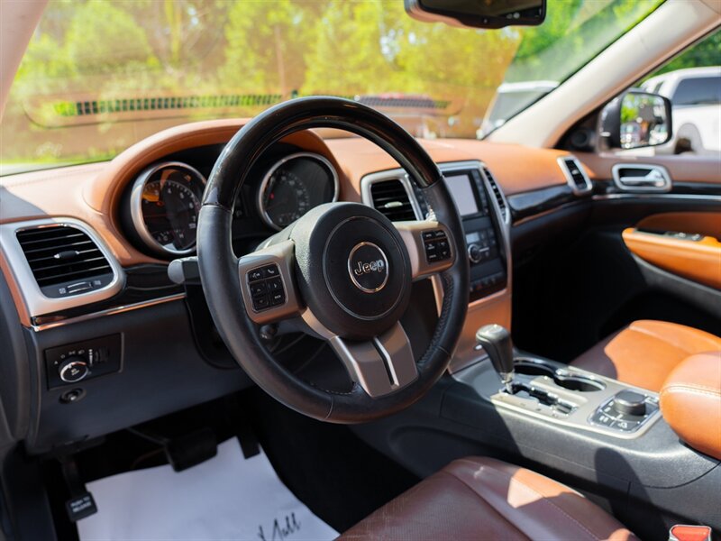 Used 2012 Jeep Grand Cherokee Overland Summit AWD/4WD image 18