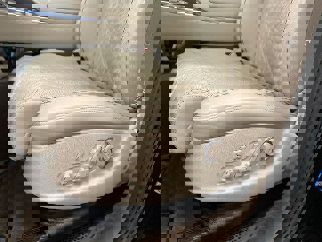 Used 2023 Genesis GV80 3.5T image 16