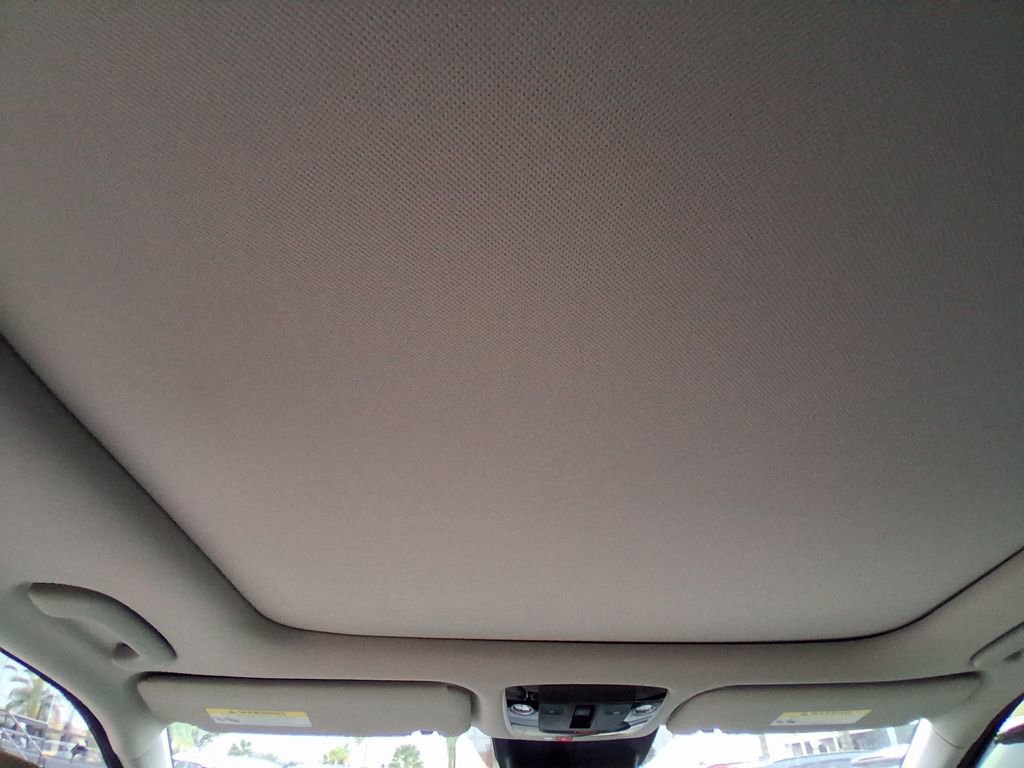 Used 2024 Kia Sorento SX image 12