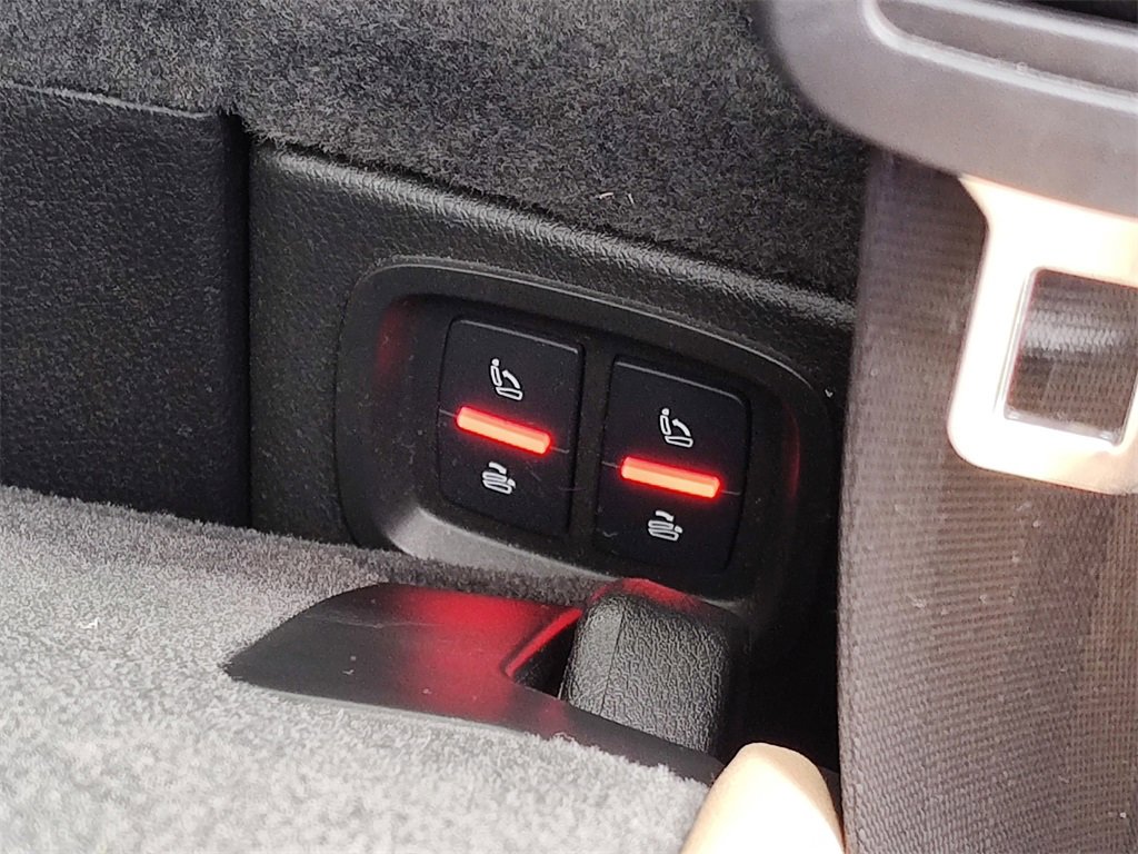 Used 2023 Audi Q7 3.0T Prestige image 40