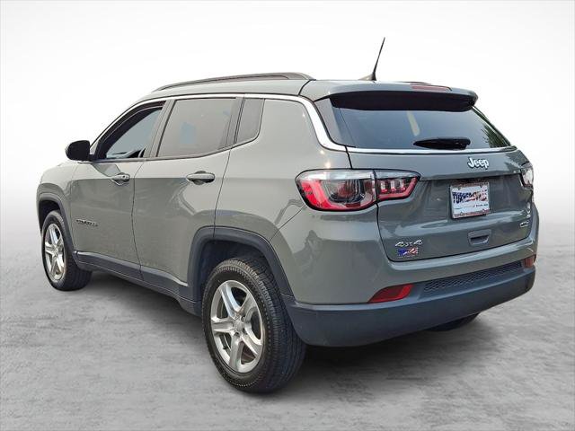 Certified 2024 Jeep Compass Latitude AWD/4WD image 3