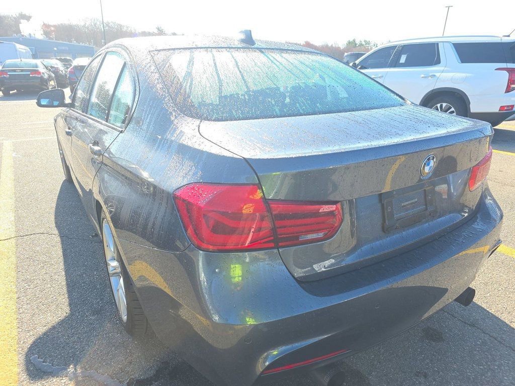 Used 2018 BMW 340i xDrive Sedan AWD/4WD image 3