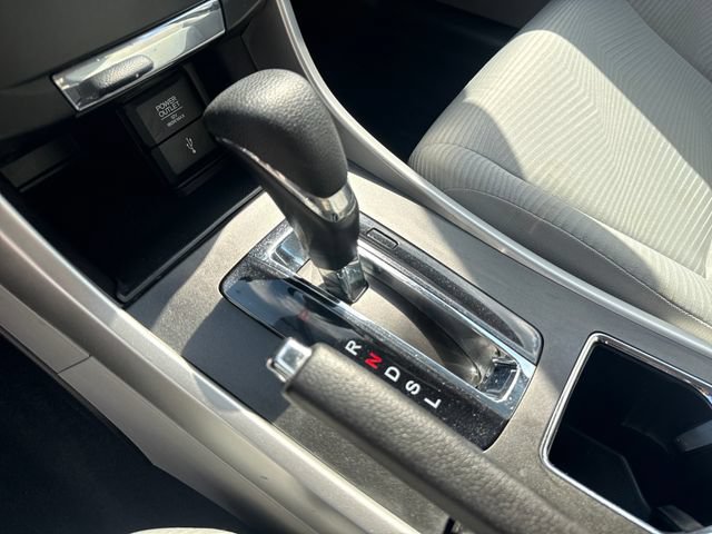 Used 2015 Honda Accord LX image 24