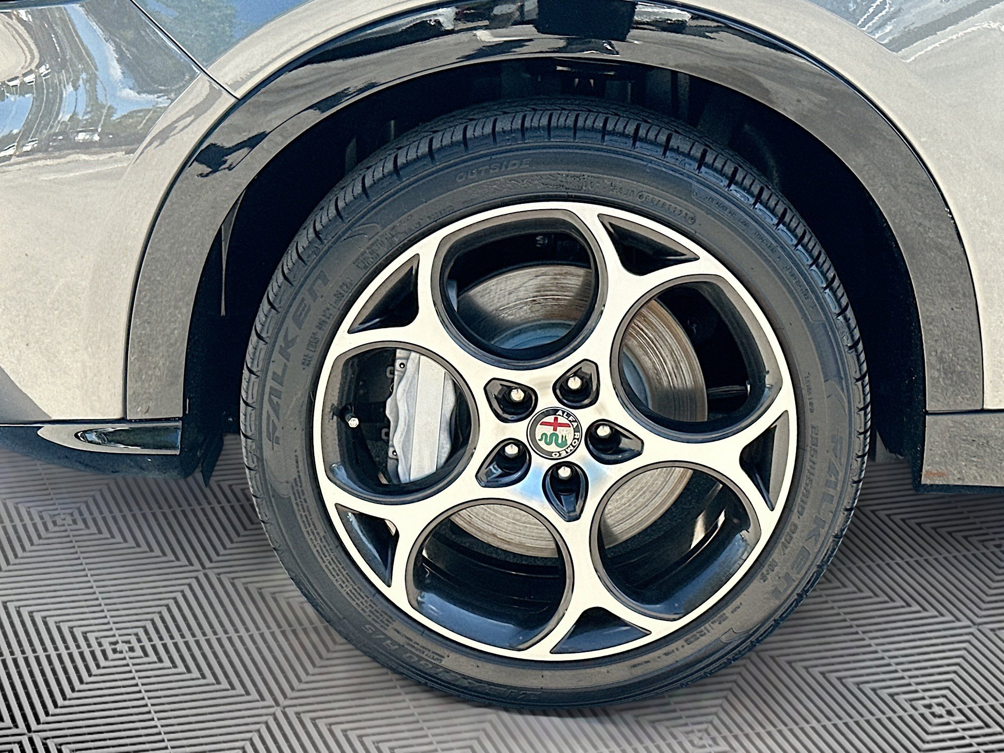 Used 2024 Alfa Romeo Tonale Ti image 39