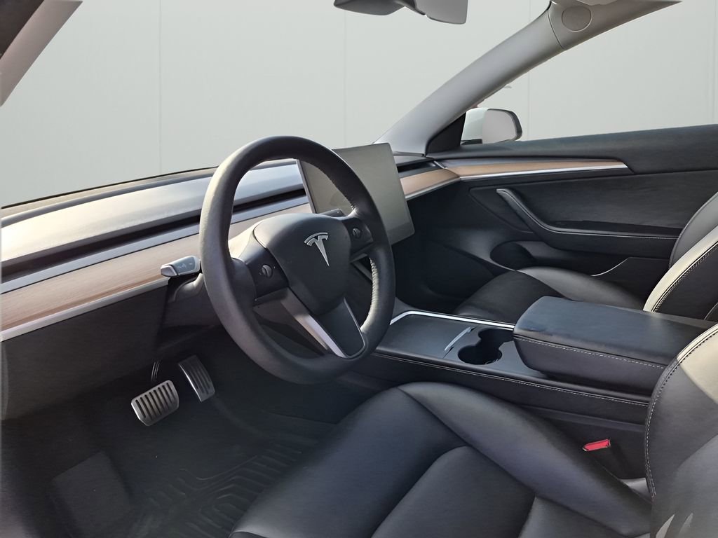 Used 2021 Tesla Model 3 Standard Range Plus image 29