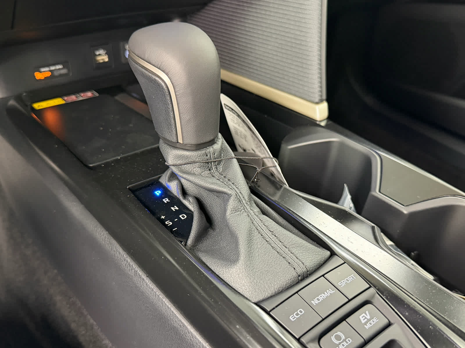 New 2026 Toyota Camry SE w/ Convenience Package FWD image 23
