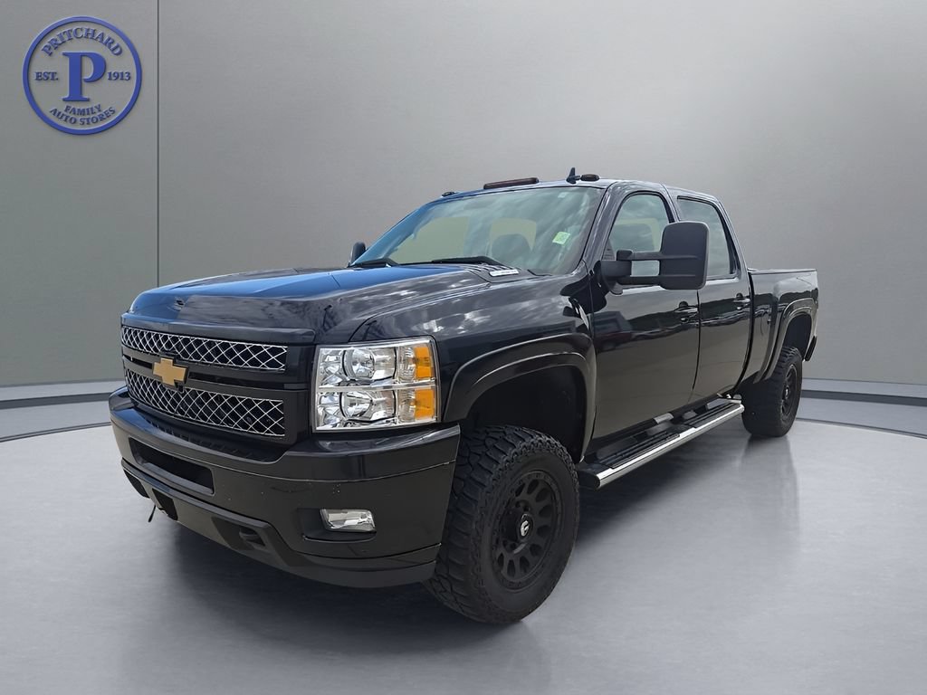 Used 2013 Chevrolet Silverado 2500 LTZ w/ LTZ Plus Package AWD/4WD image 3