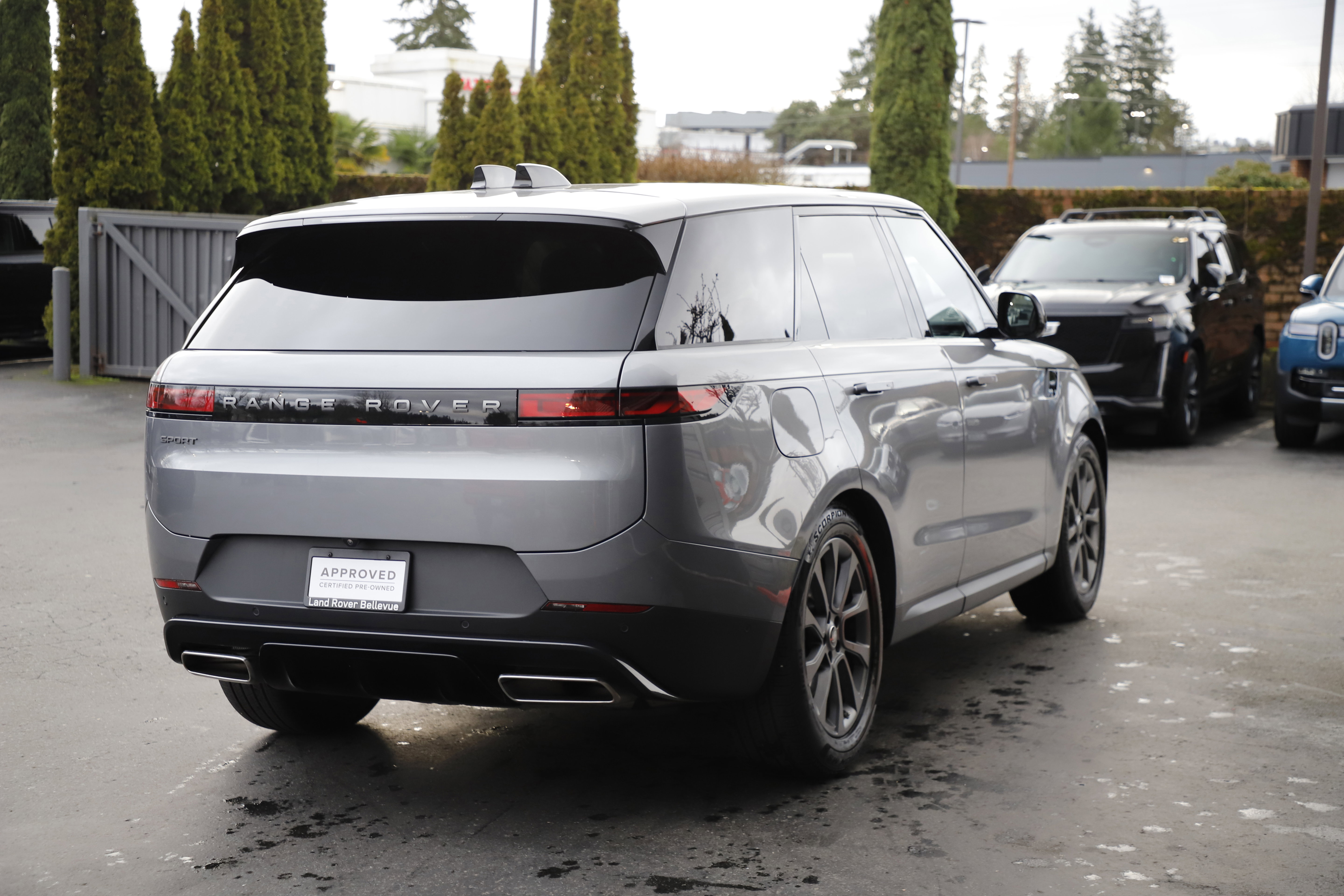 Certified 2025 Land Rover Range Rover Sport image 8