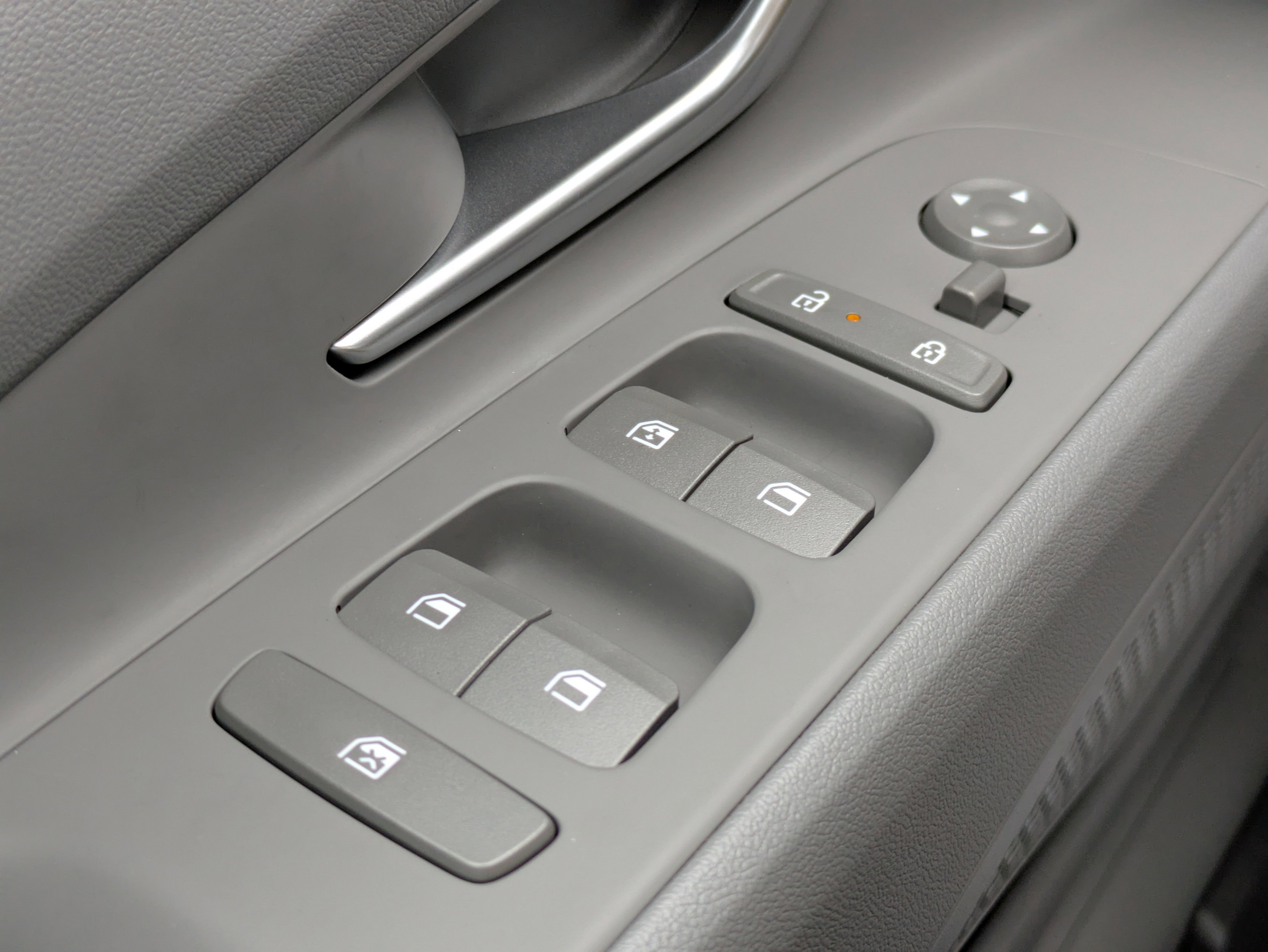 Certified 2025 Hyundai Elantra Sport image 20