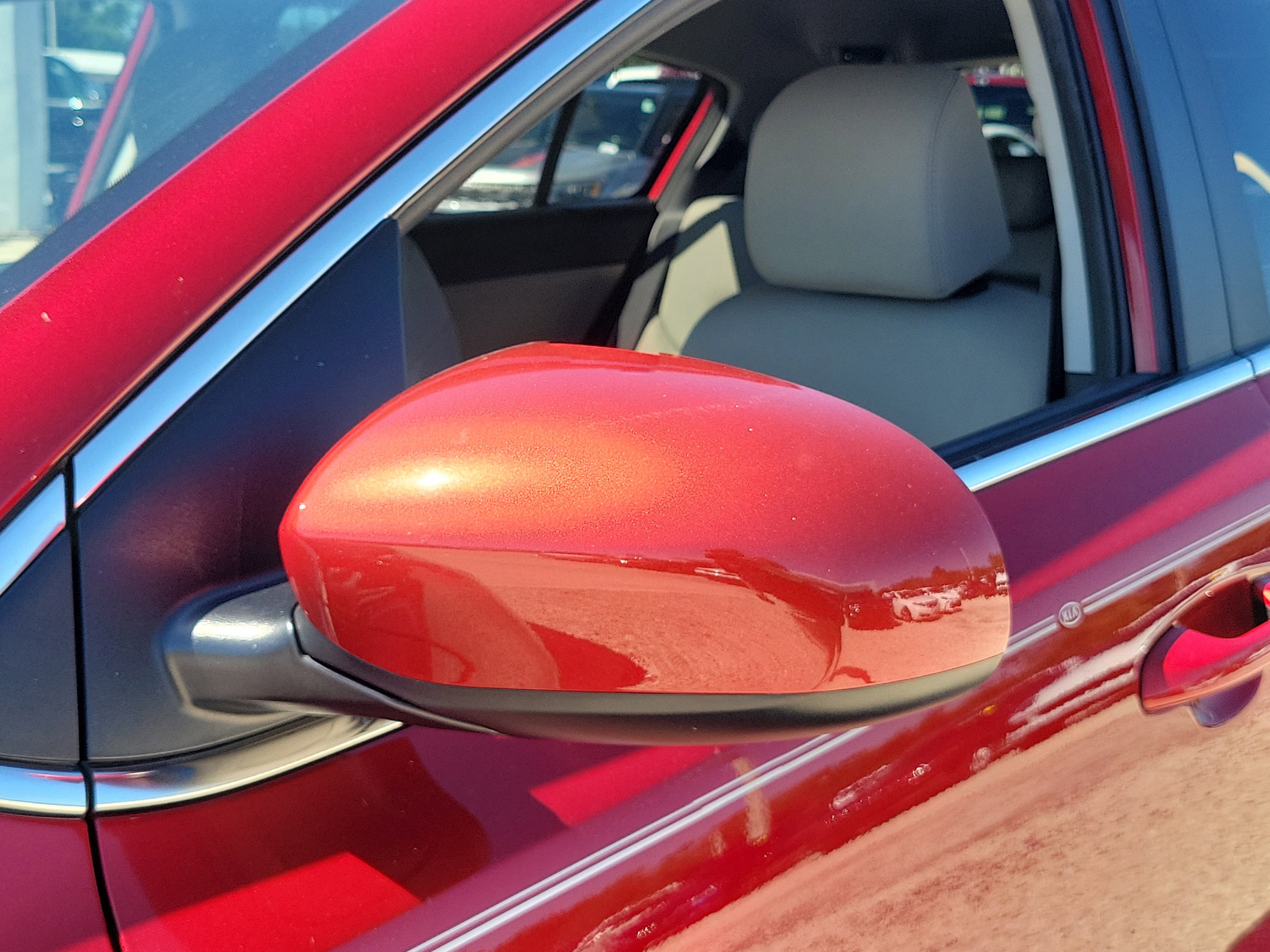 Used 2020 Kia Sportage LX image 11