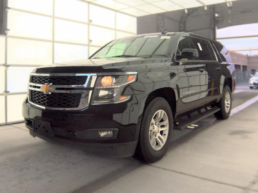 Used 2019 Chevrolet Suburban LT w/ Luxury Package RWD image 3