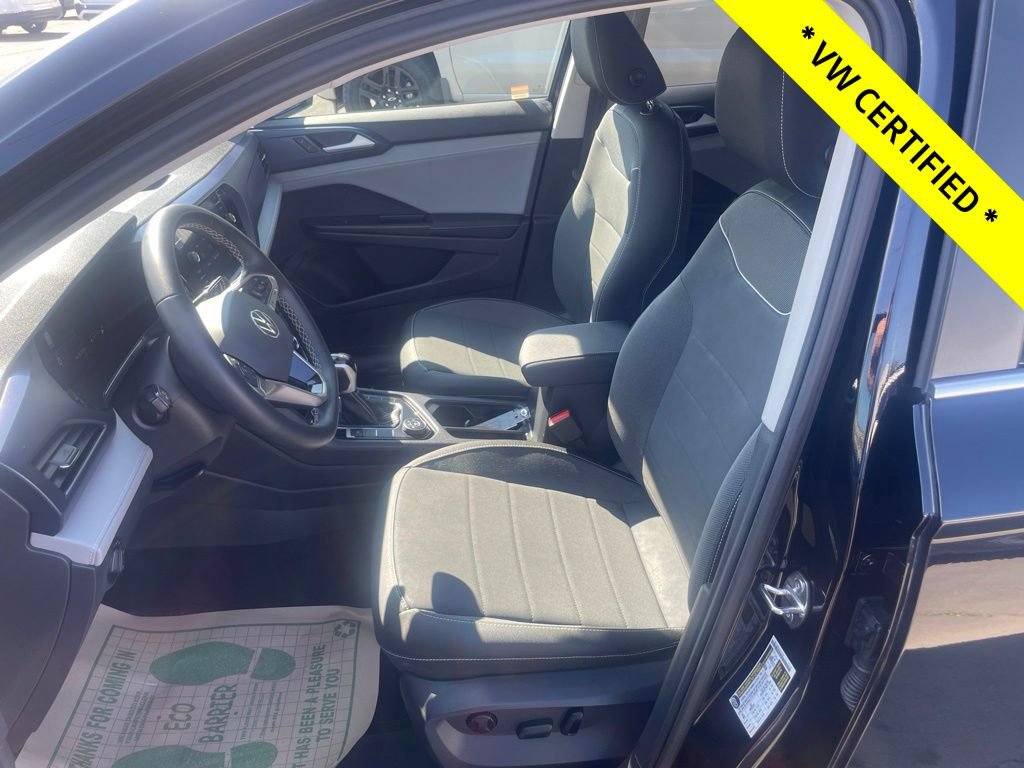 Used 2024 Volkswagen Taos SE AWD/4WD image 17