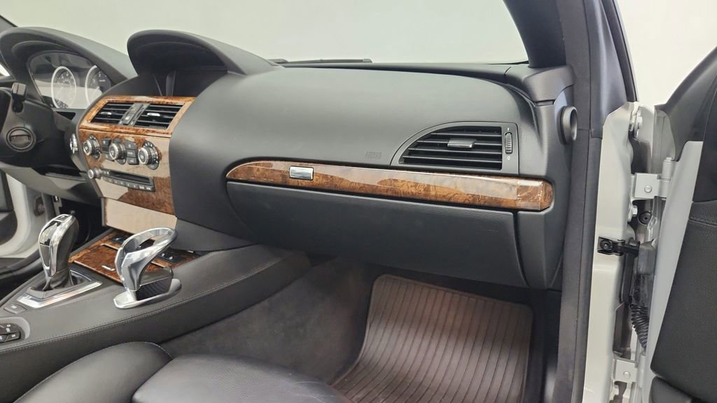 Used 2010 BMW 650i Convertible RWD image 41