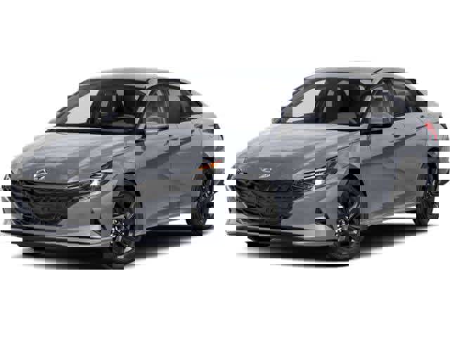 Used 2023 Hyundai Elantra SEL w/ Cargo Package image 4