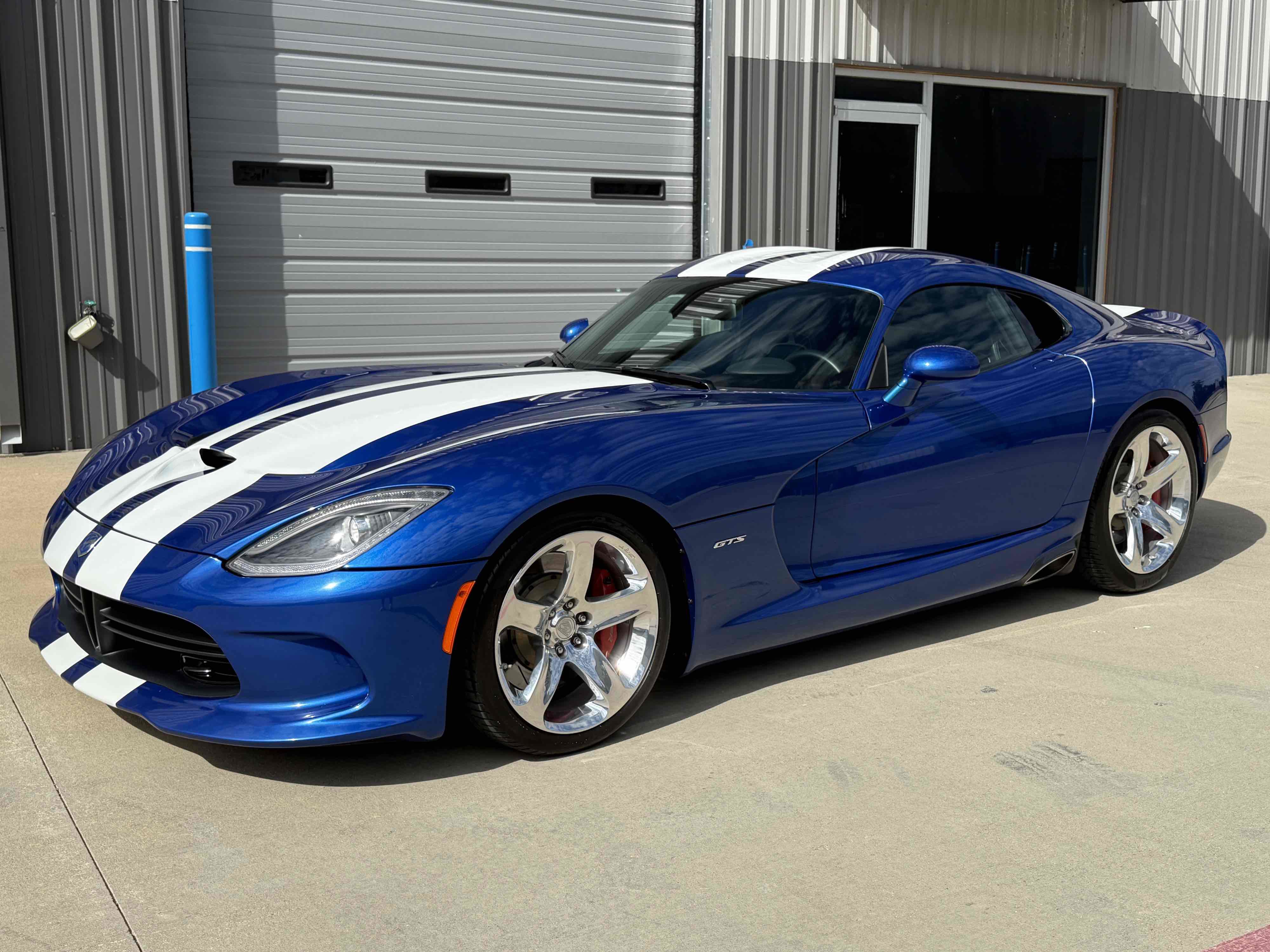 Used 2013 SRT Viper GTS w/ GTS Laguna Interior Pkg image 76