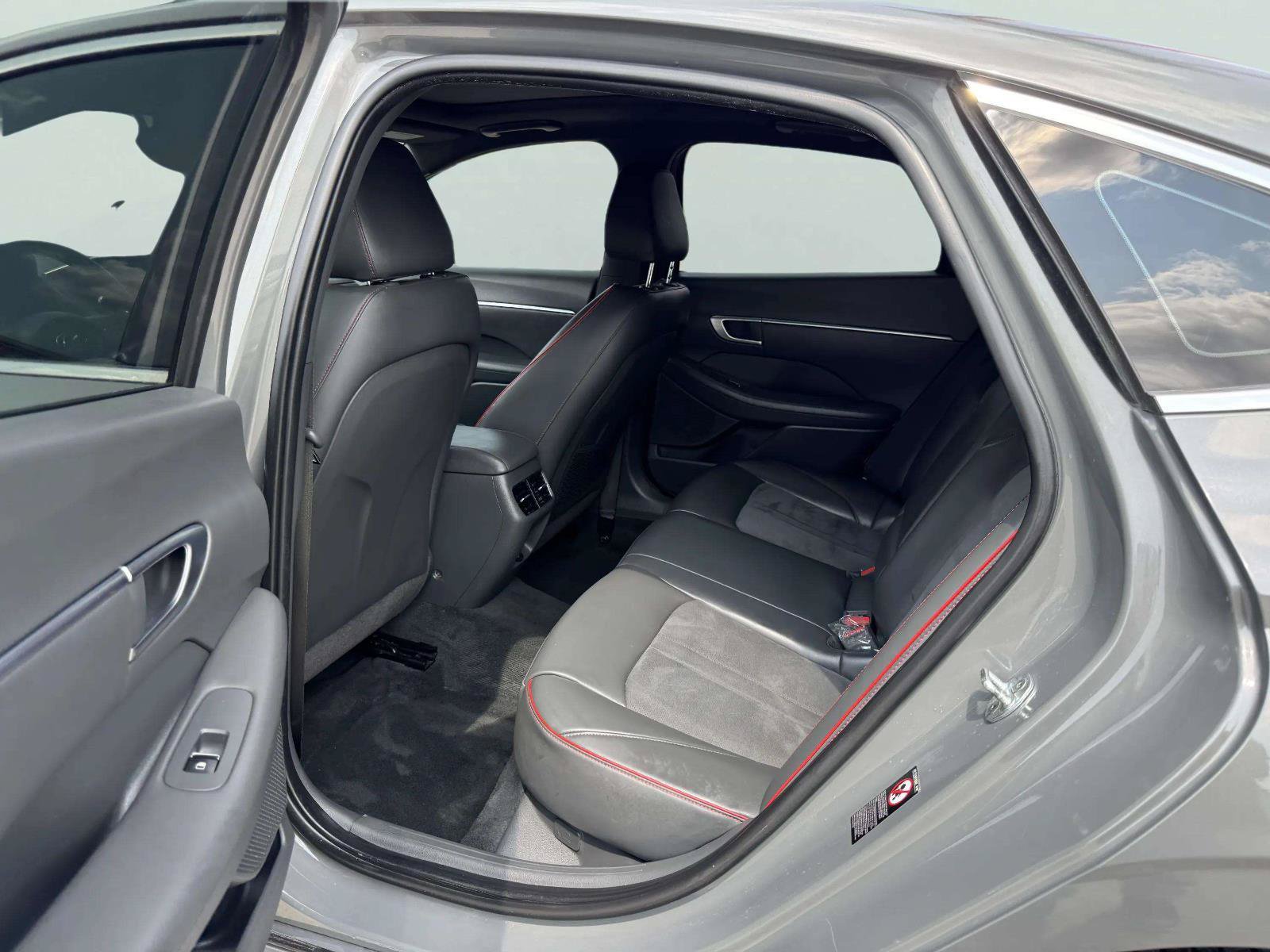 Used 2022 Hyundai Sonata SEL Plus FWD image 36